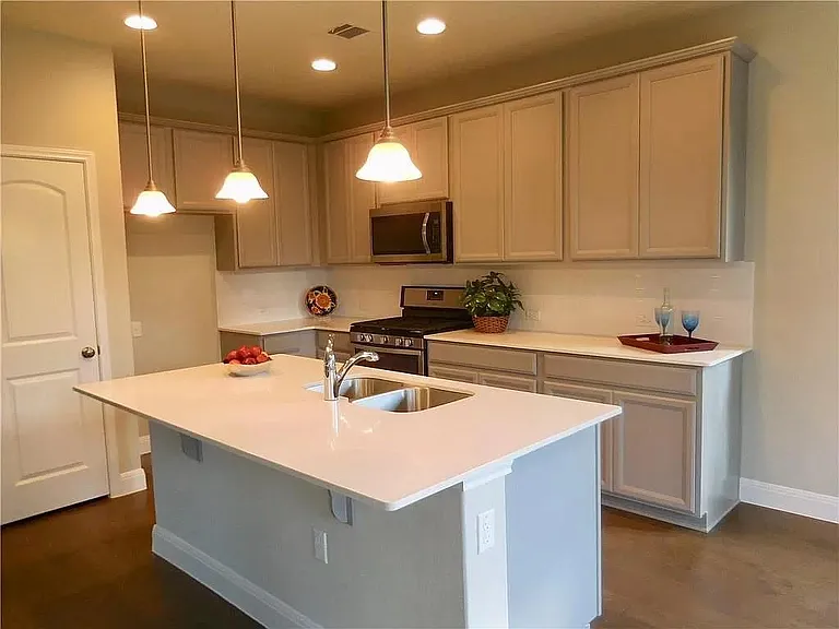10614 Turnbull Loop — Photo 8