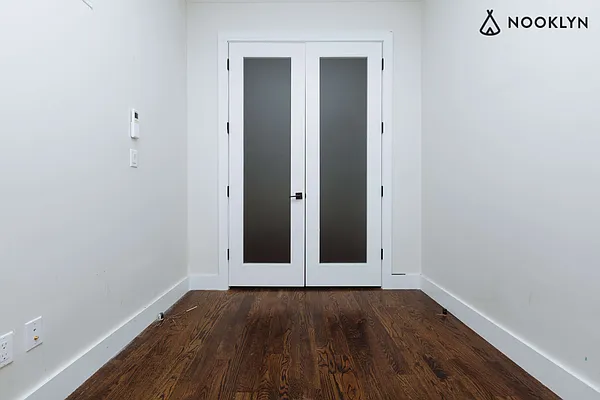 Rented by Nooklyn NYC LLC | media 34