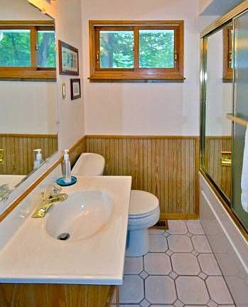 1st bath w/jetted tub