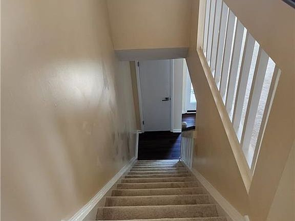 3rd image of 5008 Glenwood Way