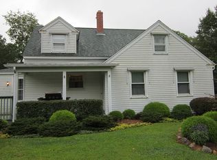 61 Falls Rd, Moodus, CT 06469