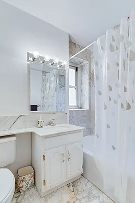 Rented by Compass | media 18