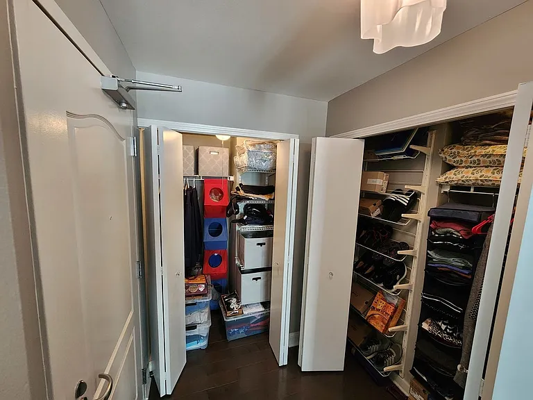 630 N State St #1801 — Photo 4
