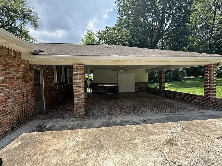 7620 Charlotte Dr SW — Photo 5