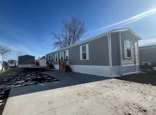 8528 Andre #333, Newport, MI 48166