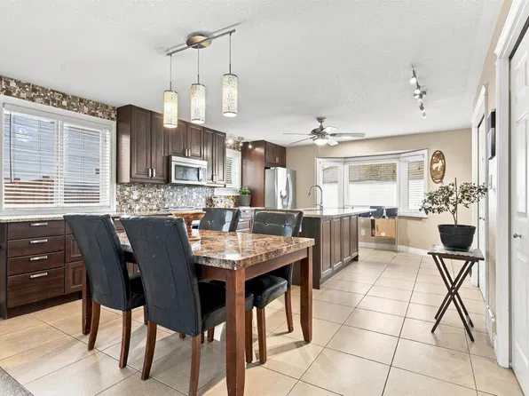18208 99th Ave NW, Edmonton, AB T5T 3J2