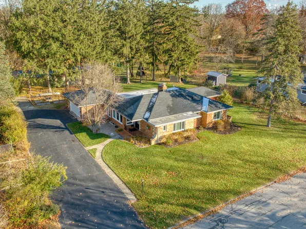 206 Park St, Tecumseh, MI 49286