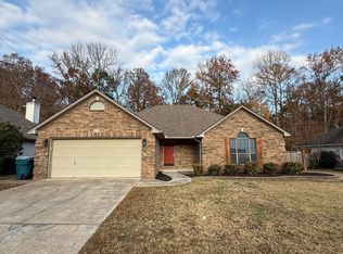 2623 Creekside Dr, Little Rock, AR 72211