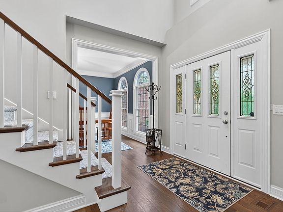 3rd image of 1804 Black Oak Dr