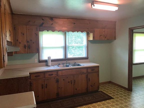 4th image of 118 Enden Ave