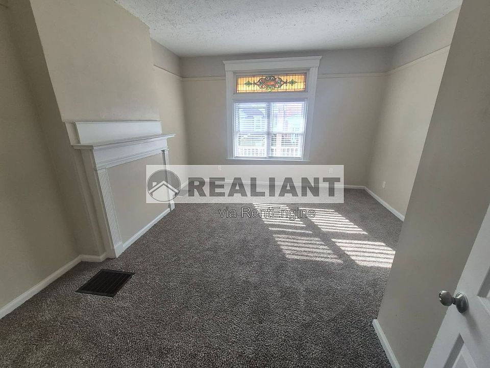 1st image of 132 Evergreen Ave Unit 1
