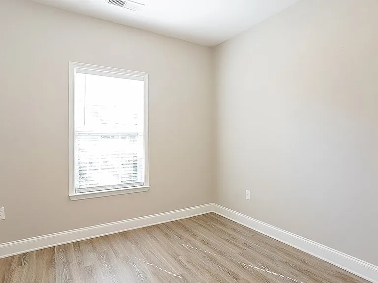 215 Village Park Dr — Photo 13