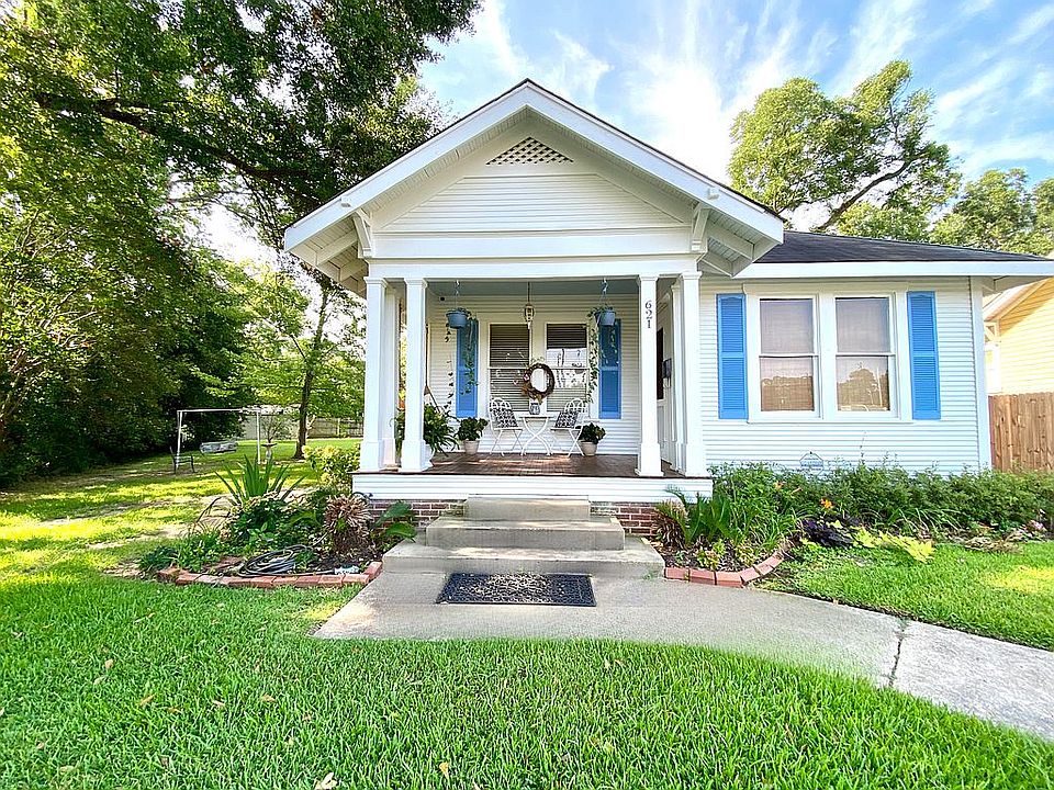 1st image of 621 Gladstone Blvd