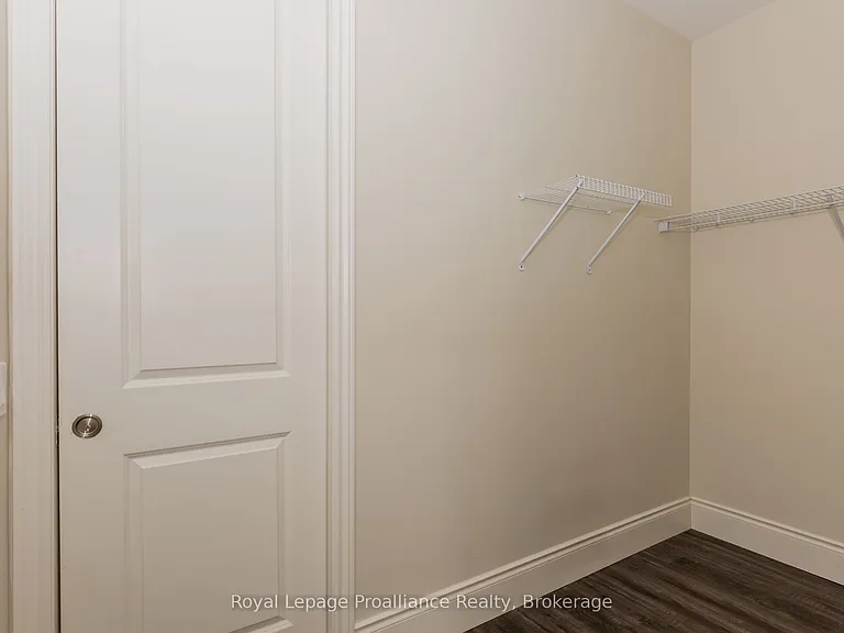 863 Abbey Ln #206 — Photo 14