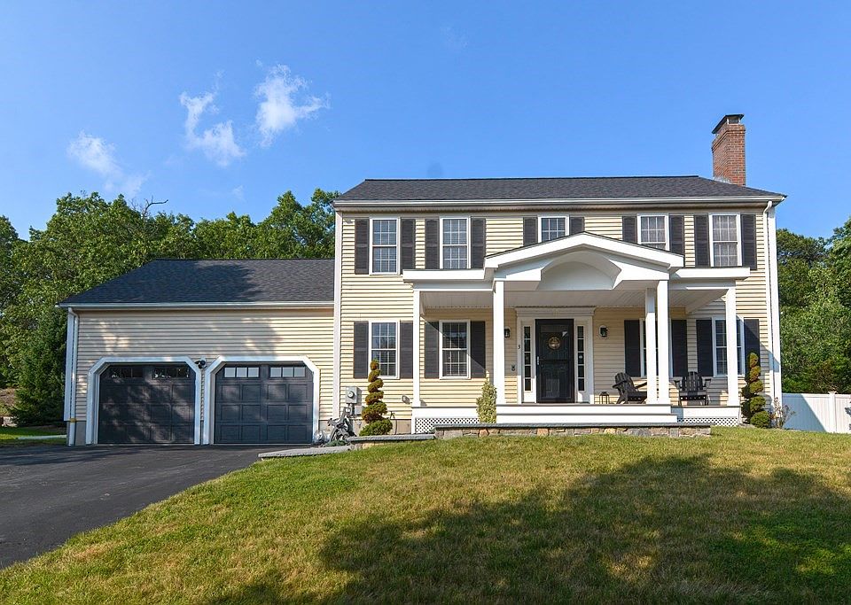 1st image of 3 Wisteria Dr