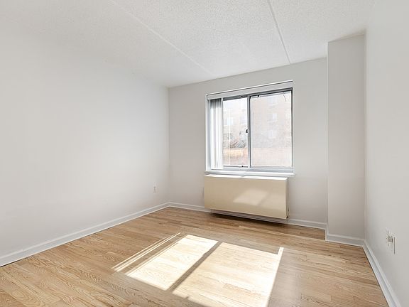 5th image of 68 Bradhurst Ave APT 3V