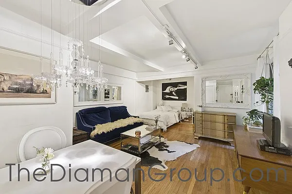 Sold by Diaman Group LLC | media 7