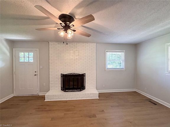 3rd image of 2847 Friendship Ledford Rd