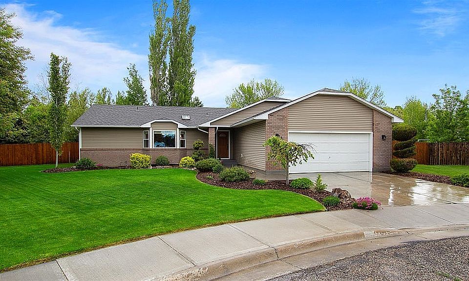 1st image of 883 Mirage Ct