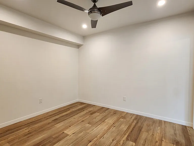 908 E Gorham St #2 — Photo 10