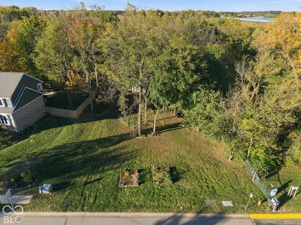 420 Deer Walk Trce, Westfield, IN 46074