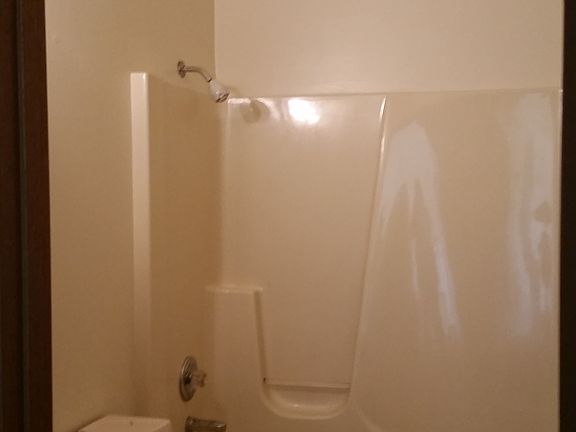 4th image of 6936 Eisenhower Ave