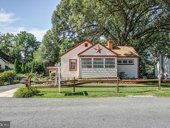 3rd image of 4709 Garrett Ave