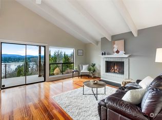 3137 Sahali Dr, Bremerton, WA 98310