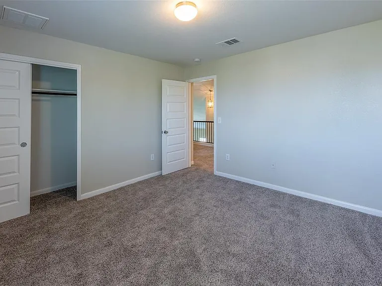 710 Mitchell Dr — Photo 18
