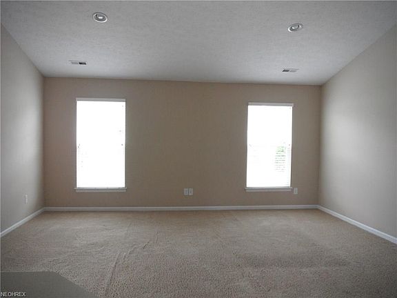 5th image of 9082 Devonshire Dr