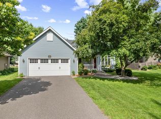 4961 Georgia Ln, White Bear Lake, MN 55110