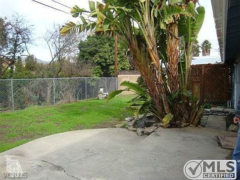 4th image of 5061 Aurora Dr