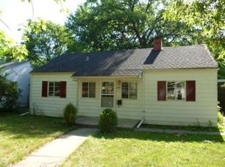 1333 N Linden Ave, Waukegan, IL 60085