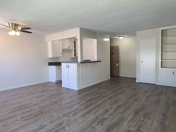 3rd image of 925 N Garfield Ave APT 16