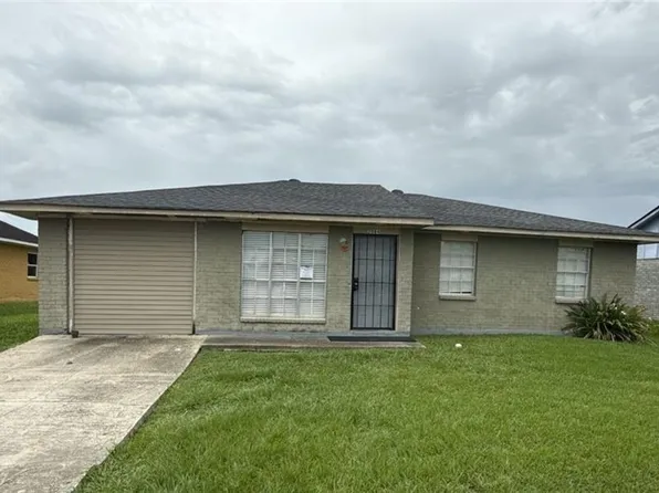 2084 Carver Dr, Marrero, LA 70072