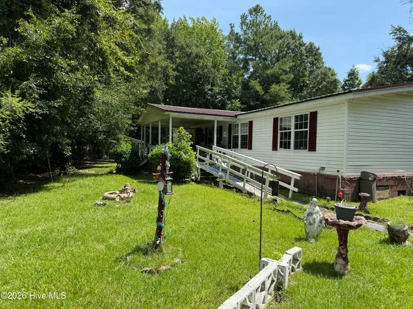 2403 New Bern Avenue, New Bern, NC 28562