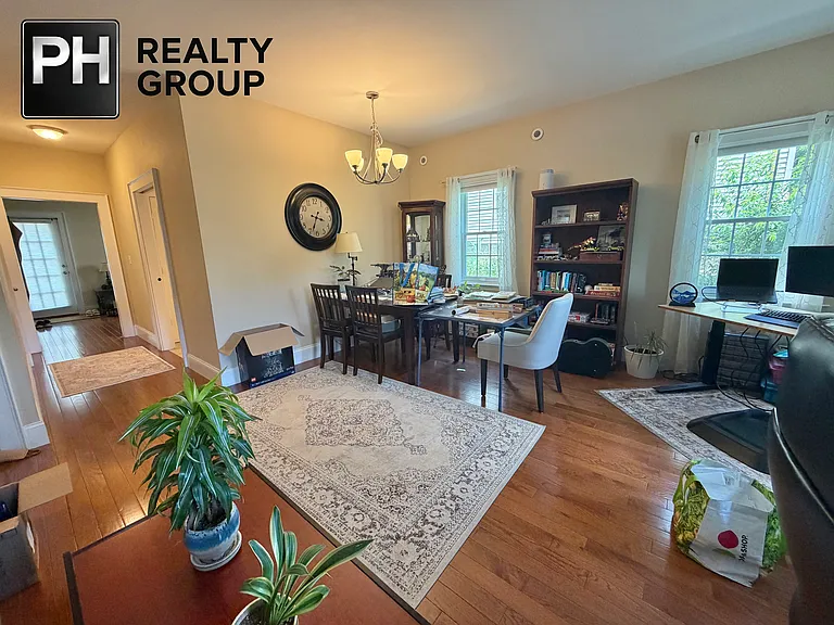 39 Highland Ave #R — Photo 2