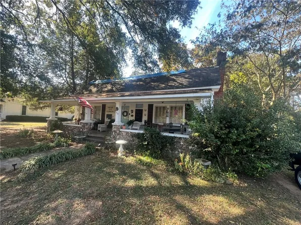 310 S Main St, Adairsville, GA 30103
