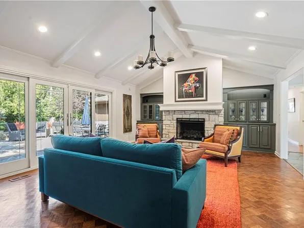 3608 W 85th St, Leawood, KS 66206