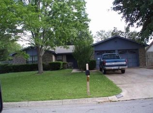 1224 Trammell Dr, Benbrook, TX 76126
