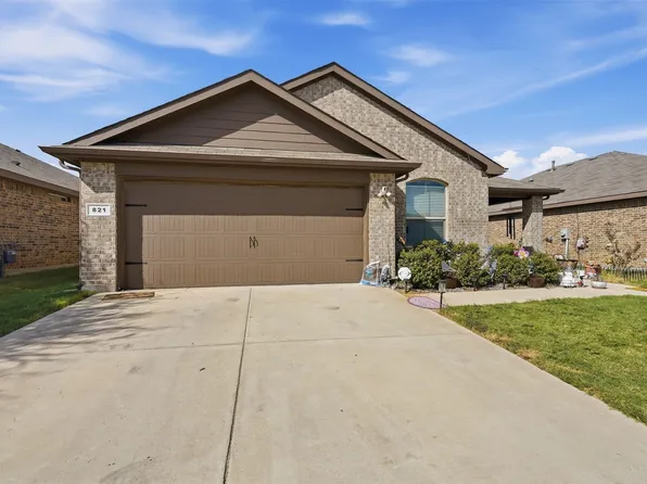 821 Rutherford Dr, Crowley, TX 76036