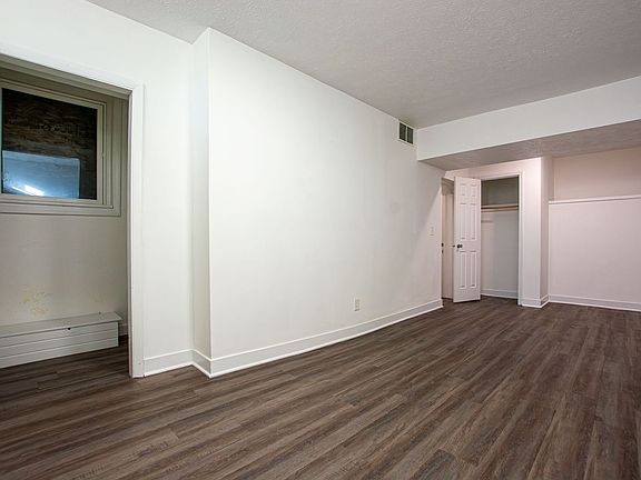 4th image of 2415 E St APT 1