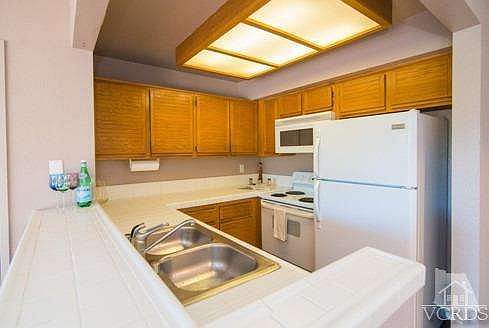 5th image of 1182 Tivoli Ln Unit 202