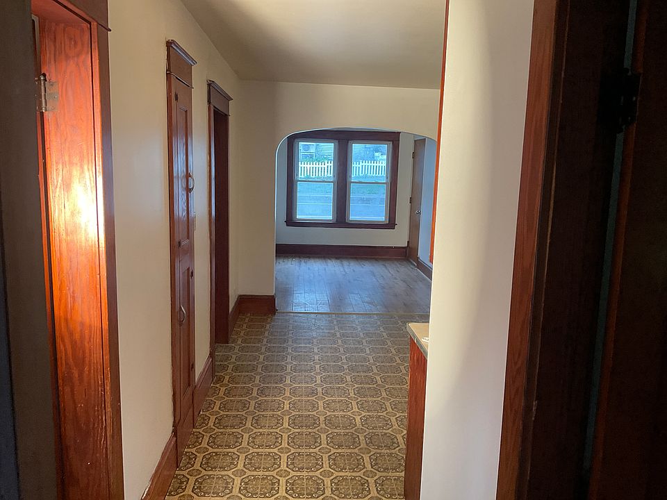 1st image of 50 Mount Vernon Ave #3