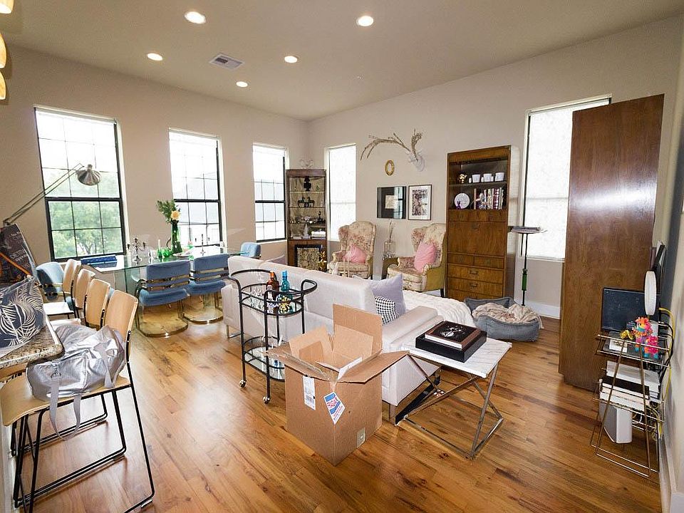 1st image of 315 W Clay St APT 403