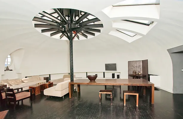 Sold by Azulay Group | media 17