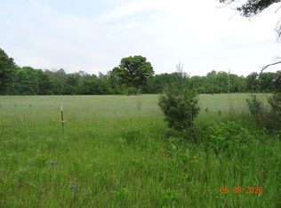 518 S Oak Ave, White Cloud, MI 49349