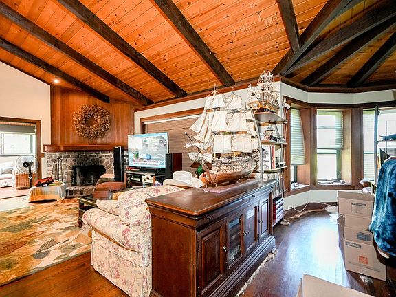 4th image of 21 Red Rock Way