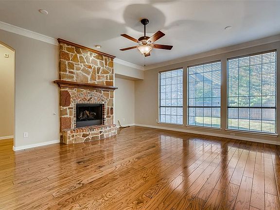 5th image of 1414 Burnett Dr