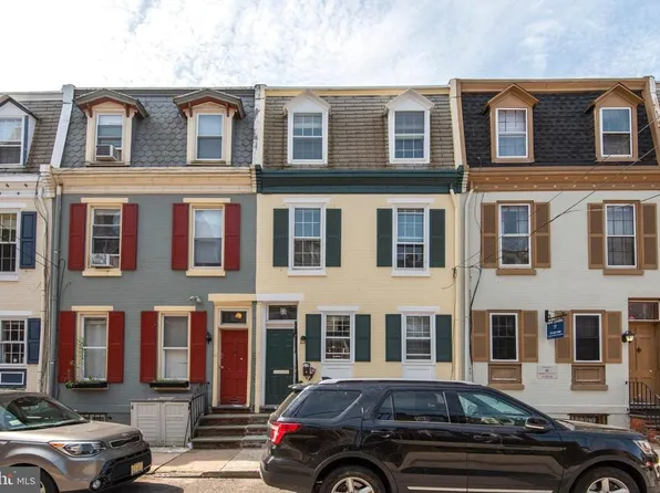 3936 Delancey St, Philadelphia, PA 19104